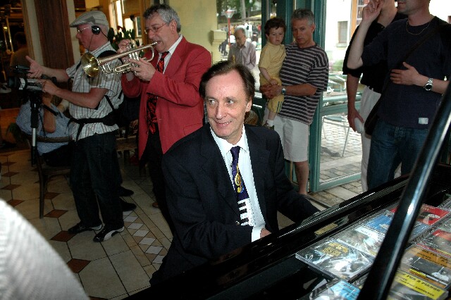 min 2007 05 25 jazz source 222